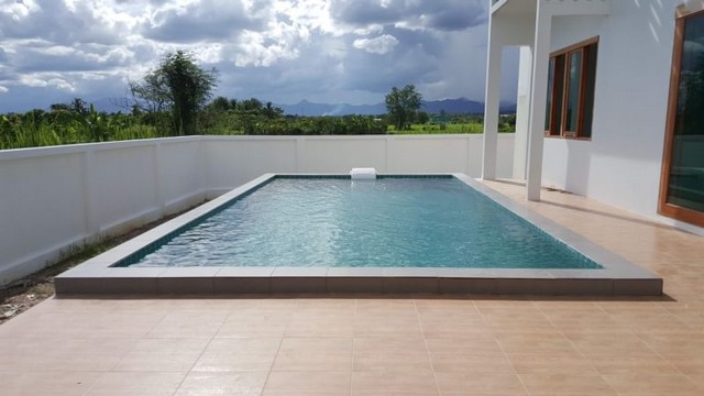 ประกาศฟรี! ซื้อ-ขาย-เช่า คอนโด บ้าน ทาวน์โฮม ที่ดิน และพื้นที่เชิงพาณิชย์ทั่วประเทศไทย ทุกทำเล ทุกงบประมาณ ไม่มีค่าใช้จ่าย ลงง่าย ขายไว เข้าถึงผู้ซื้อโดยตรง 3 169336pic2.jpg