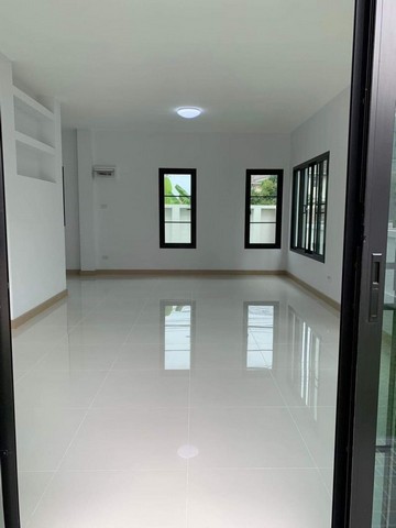 ประกาศฟรี! ซื้อ-ขาย-เช่า คอนโด บ้าน ทาวน์โฮม ที่ดิน และพื้นที่เชิงพาณิชย์ทั่วประเทศไทย ทุกทำเล ทุกงบประมาณ ไม่มีค่าใช้จ่าย ลงง่าย ขายไว เข้าถึงผู้ซื้อโดยตรง 4 169330pic3.jpg