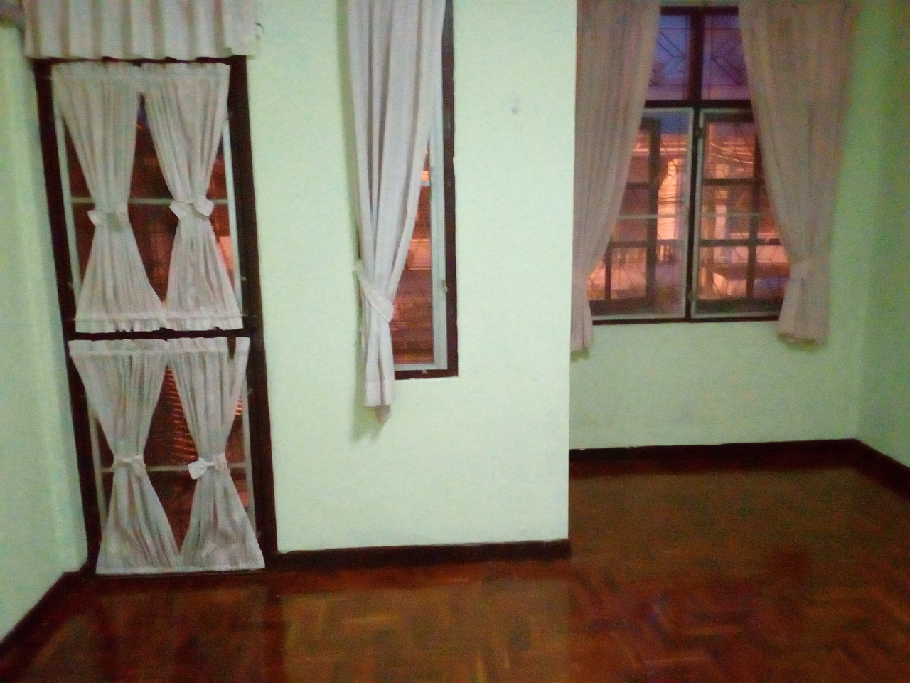 ประกาศฟรี! ซื้อ-ขาย-เช่า คอนโด บ้าน ทาวน์โฮม ที่ดิน และพื้นที่เชิงพาณิชย์ทั่วประเทศไทย ทุกทำเล ทุกงบประมาณ ไม่มีค่าใช้จ่าย ลงง่าย ขายไว เข้าถึงผู้ซื้อโดยตรง 6 7.jpg