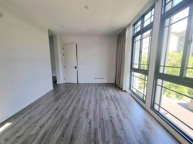 ประกาศฟรี! ซื้อ-ขาย-เช่า คอนโด บ้าน ทาวน์โฮม ที่ดิน และพื้นที่เชิงพาณิชย์ทั่วประเทศไทย ทุกทำเล ทุกงบประมาณ ไม่มีค่าใช้จ่าย ลงง่าย ขายไว เข้าถึงผู้ซื้อโดยตรง 5 275376pic4.jpg