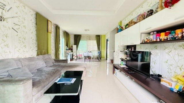 ประกาศฟรี! ซื้อ-ขาย-เช่า คอนโด บ้าน ทาวน์โฮม ที่ดิน และพื้นที่เชิงพาณิชย์ทั่วประเทศไทย ทุกทำเล ทุกงบประมาณ ไม่มีค่าใช้จ่าย ลงง่าย ขายไว เข้าถึงผู้ซื้อโดยตรง 3 297865pic2.jpg