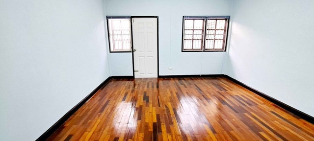 ประกาศฟรี! ซื้อ-ขาย-เช่า คอนโด บ้าน ทาวน์โฮม ที่ดิน และพื้นที่เชิงพาณิชย์ทั่วประเทศไทย ทุกทำเล ทุกงบประมาณ ไม่มีค่าใช้จ่าย ลงง่าย ขายไว เข้าถึงผู้ซื้อโดยตรง 4 21100pic3.jpg