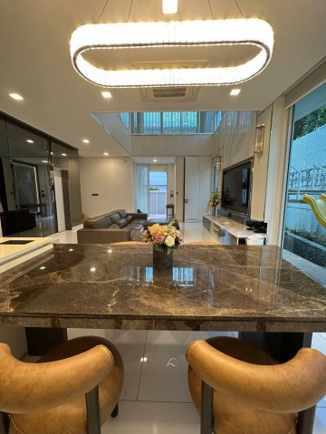ประกาศฟรี! ซื้อ-ขาย-เช่า คอนโด บ้าน ทาวน์โฮม ที่ดิน และพื้นที่เชิงพาณิชย์ทั่วประเทศไทย ทุกทำเล ทุกงบประมาณ ไม่มีค่าใช้จ่าย ลงง่าย ขายไว เข้าถึงผู้ซื้อโดยตรง 4 300500pic3.jpg