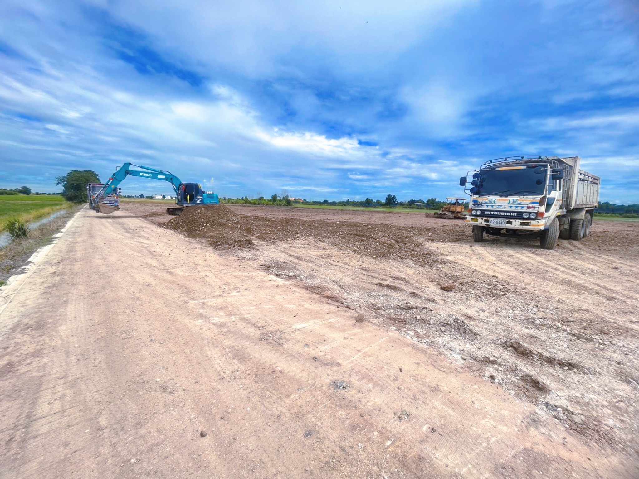 ประกาศฟรี! ซื้อ-ขาย-เช่า คอนโด บ้าน ทาวน์โฮม ที่ดิน และพื้นที่เชิงพาณิชย์ทั่วประเทศไทย ทุกทำเล ทุกงบประมาณ ไม่มีค่าใช้จ่าย ลงง่าย ขายไว เข้าถึงผู้ซื้อโดยตรง 5 169375pic4.jpg