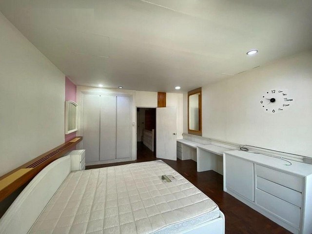 ประกาศฟรี! ซื้อ-ขาย-เช่า คอนโด บ้าน ทาวน์โฮม ที่ดิน และพื้นที่เชิงพาณิชย์ทั่วประเทศไทย ทุกทำเล ทุกงบประมาณ ไม่มีค่าใช้จ่าย ลงง่าย ขายไว เข้าถึงผู้ซื้อโดยตรง 5 275643pic4.jpg