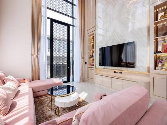 ประกาศฟรี! ซื้อ-ขาย-เช่า คอนโด บ้าน ทาวน์โฮม ที่ดิน และพื้นที่เชิงพาณิชย์ทั่วประเทศไทย ทุกทำเล ทุกงบประมาณ ไม่มีค่าใช้จ่าย ลงง่าย ขายไว เข้าถึงผู้ซื้อโดยตรง 5 275649pic4.jpg