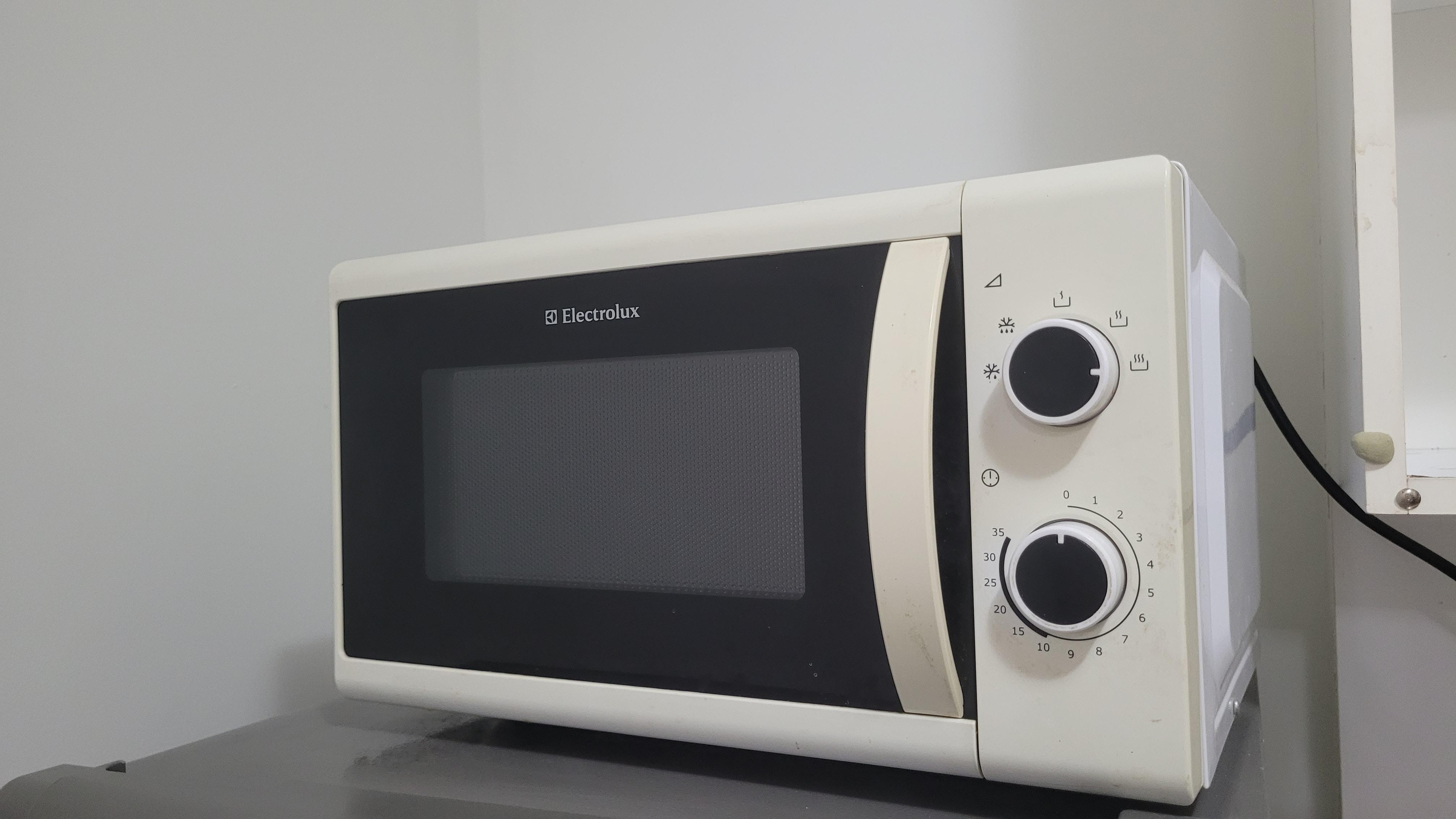 ประกาศฟรี! ซื้อ-ขาย-เช่า คอนโด บ้าน ทาวน์โฮม ที่ดิน และพื้นที่เชิงพาณิชย์ทั่วประเทศไทย ทุกทำเล ทุกงบประมาณ ไม่มีค่าใช้จ่าย ลงง่าย ขายไว เข้าถึงผู้ซื้อโดยตรง 9 Microwave.jpg