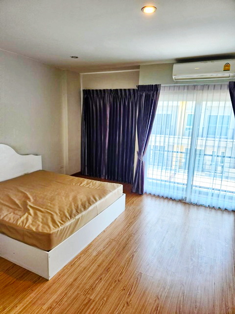 ประกาศฟรี! ซื้อ-ขาย-เช่า คอนโด บ้าน ทาวน์โฮม ที่ดิน และพื้นที่เชิงพาณิชย์ทั่วประเทศไทย ทุกทำเล ทุกงบประมาณ ไม่มีค่าใช้จ่าย ลงง่าย ขายไว เข้าถึงผู้ซื้อโดยตรง 5 169448pic4.jpg