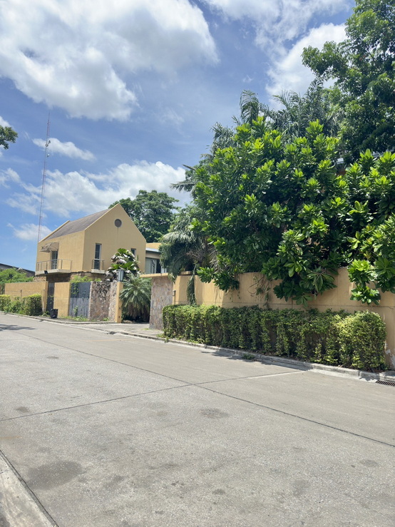 ประกาศฟรี! ซื้อ-ขาย-เช่า คอนโด บ้าน ทาวน์โฮม ที่ดิน และพื้นที่เชิงพาณิชย์ทั่วประเทศไทย ทุกทำเล ทุกงบประมาณ ไม่มีค่าใช้จ่าย ลงง่าย ขายไว เข้าถึงผู้ซื้อโดยตรง 3 169599pic2.jpg