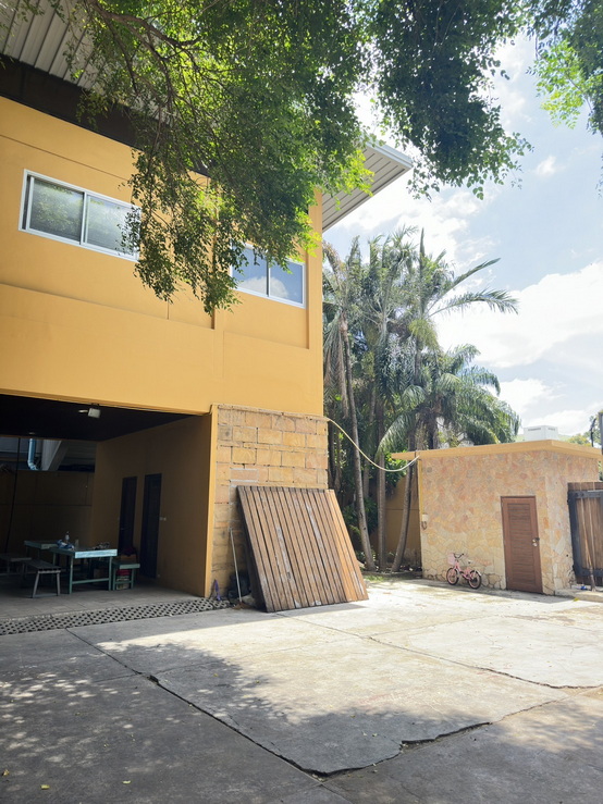 ประกาศฟรี! ซื้อ-ขาย-เช่า คอนโด บ้าน ทาวน์โฮม ที่ดิน และพื้นที่เชิงพาณิชย์ทั่วประเทศไทย ทุกทำเล ทุกงบประมาณ ไม่มีค่าใช้จ่าย ลงง่าย ขายไว เข้าถึงผู้ซื้อโดยตรง 4 169599pic3.jpg