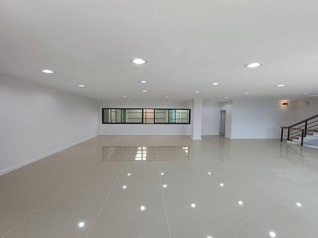 ประกาศฟรี! ซื้อ-ขาย-เช่า คอนโด บ้าน ทาวน์โฮม ที่ดิน และพื้นที่เชิงพาณิชย์ทั่วประเทศไทย ทุกทำเล ทุกงบประมาณ ไม่มีค่าใช้จ่าย ลงง่าย ขายไว เข้าถึงผู้ซื้อโดยตรง 5 275465pic4.jpg