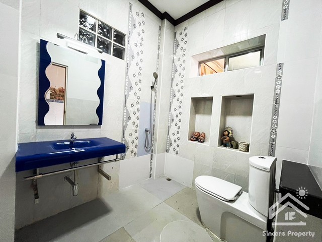 ประกาศฟรี! ซื้อ-ขาย-เช่า คอนโด บ้าน ทาวน์โฮม ที่ดิน และพื้นที่เชิงพาณิชย์ทั่วประเทศไทย ทุกทำเล ทุกงบประมาณ ไม่มีค่าใช้จ่าย ลงง่าย ขายไว เข้าถึงผู้ซื้อโดยตรง 4 21636pic3.jpg