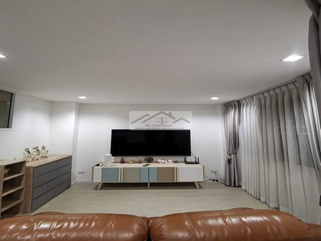 ประกาศฟรี! ซื้อ-ขาย-เช่า คอนโด บ้าน ทาวน์โฮม ที่ดิน และพื้นที่เชิงพาณิชย์ทั่วประเทศไทย ทุกทำเล ทุกงบประมาณ ไม่มีค่าใช้จ่าย ลงง่าย ขายไว เข้าถึงผู้ซื้อโดยตรง 5 275727pic4.jpg