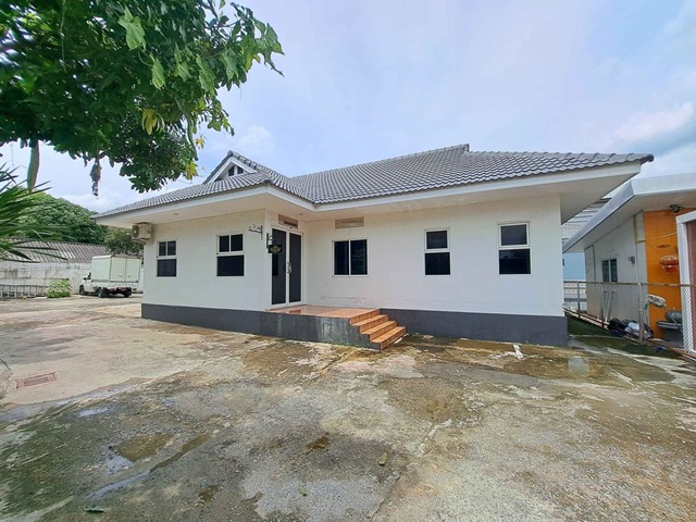 ประกาศฟรี! ซื้อ-ขาย-เช่า คอนโด บ้าน ทาวน์โฮม ที่ดิน และพื้นที่เชิงพาณิชย์ทั่วประเทศไทย ทุกทำเล ทุกงบประมาณ ไม่มีค่าใช้จ่าย ลงง่าย ขายไว เข้าถึงผู้ซื้อโดยตรง 2 21731pic1.jpg