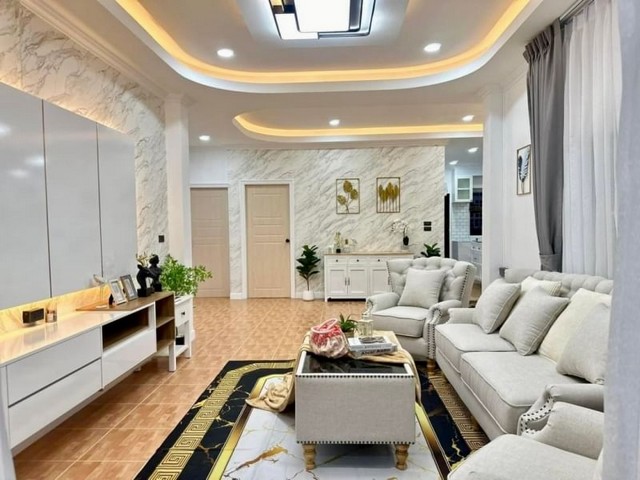 ประกาศฟรี! ซื้อ-ขาย-เช่า คอนโด บ้าน ทาวน์โฮม ที่ดิน และพื้นที่เชิงพาณิชย์ทั่วประเทศไทย ทุกทำเล ทุกงบประมาณ ไม่มีค่าใช้จ่าย ลงง่าย ขายไว เข้าถึงผู้ซื้อโดยตรง 3 21364pic2.jpg