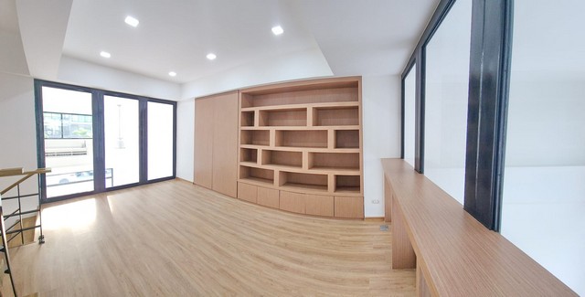 ประกาศฟรี! ซื้อ-ขาย-เช่า คอนโด บ้าน ทาวน์โฮม ที่ดิน และพื้นที่เชิงพาณิชย์ทั่วประเทศไทย ทุกทำเล ทุกงบประมาณ ไม่มีค่าใช้จ่าย ลงง่าย ขายไว เข้าถึงผู้ซื้อโดยตรง 3 21775pic2.jpg