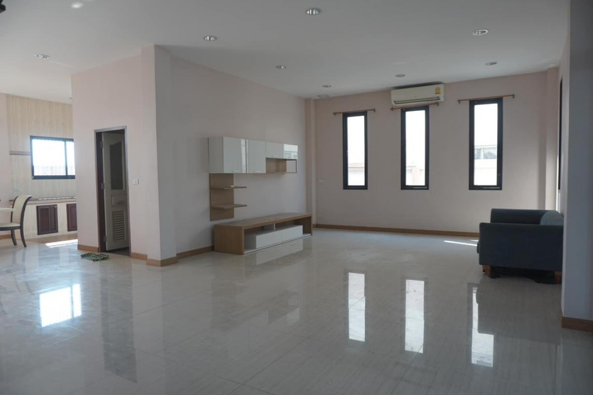 ประกาศฟรี! ซื้อ-ขาย-เช่า คอนโด บ้าน ทาวน์โฮม ที่ดิน และพื้นที่เชิงพาณิชย์ทั่วประเทศไทย ทุกทำเล ทุกงบประมาณ ไม่มีค่าใช้จ่าย ลงง่าย ขายไว เข้าถึงผู้ซื้อโดยตรง 5 171127pic4.jpg