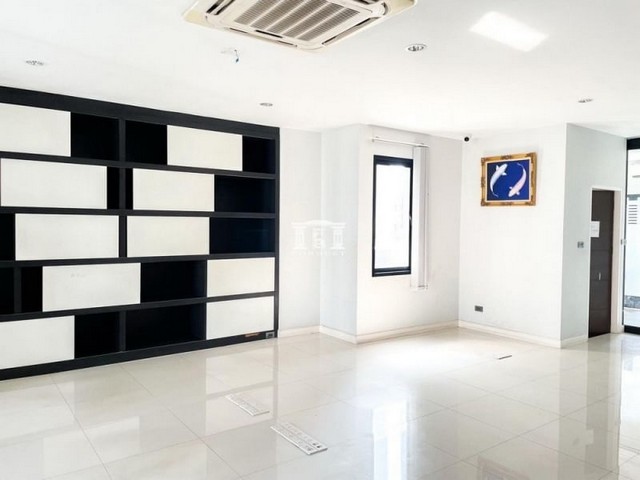 ประกาศฟรี! ซื้อ-ขาย-เช่า คอนโด บ้าน ทาวน์โฮม ที่ดิน และพื้นที่เชิงพาณิชย์ทั่วประเทศไทย ทุกทำเล ทุกงบประมาณ ไม่มีค่าใช้จ่าย ลงง่าย ขายไว เข้าถึงผู้ซื้อโดยตรง 3 171698pic2.jpg