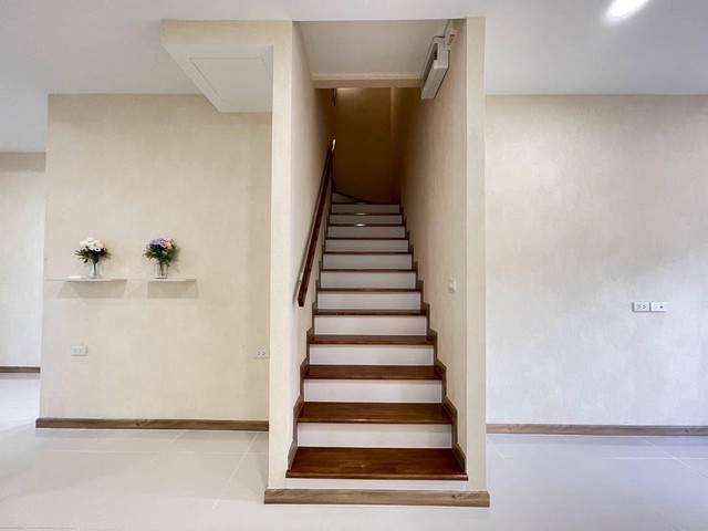 ประกาศฟรี! ซื้อ-ขาย-เช่า คอนโด บ้าน ทาวน์โฮม ที่ดิน และพื้นที่เชิงพาณิชย์ทั่วประเทศไทย ทุกทำเล ทุกงบประมาณ ไม่มีค่าใช้จ่าย ลงง่าย ขายไว เข้าถึงผู้ซื้อโดยตรง 4 275708pic3.jpg