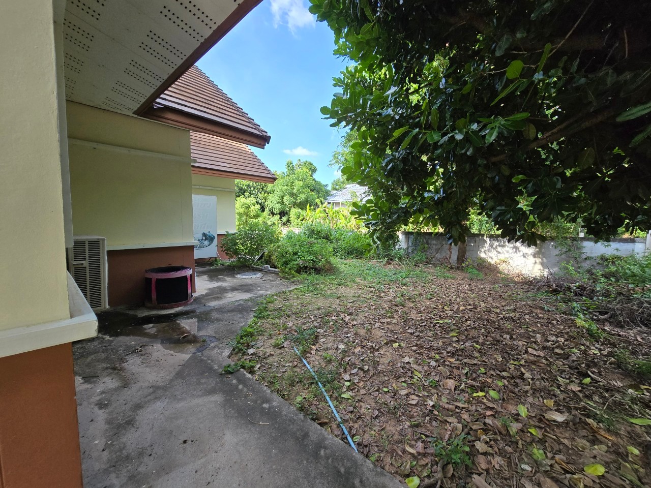 ประกาศฟรี! ซื้อ-ขาย-เช่า คอนโด บ้าน ทาวน์โฮม ที่ดิน และพื้นที่เชิงพาณิชย์ทั่วประเทศไทย ทุกทำเล ทุกงบประมาณ ไม่มีค่าใช้จ่าย ลงง่าย ขายไว เข้าถึงผู้ซื้อโดยตรง 4 17457pic3.jpg