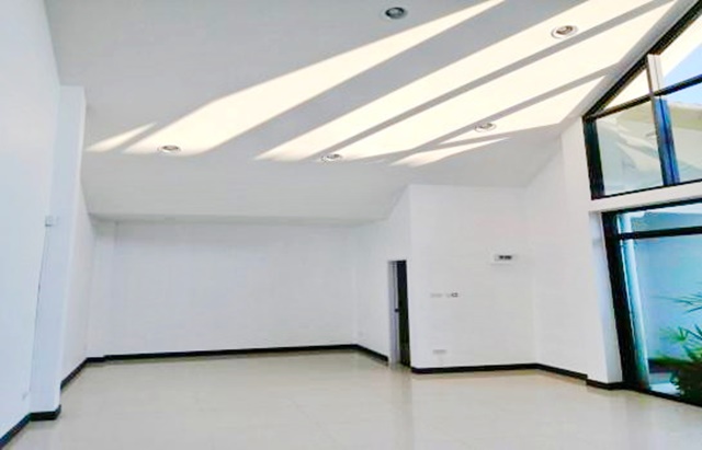 ประกาศฟรี! ซื้อ-ขาย-เช่า คอนโด บ้าน ทาวน์โฮม ที่ดิน และพื้นที่เชิงพาณิชย์ทั่วประเทศไทย ทุกทำเล ทุกงบประมาณ ไม่มีค่าใช้จ่าย ลงง่าย ขายไว เข้าถึงผู้ซื้อโดยตรง 5 171946pic4.jpg