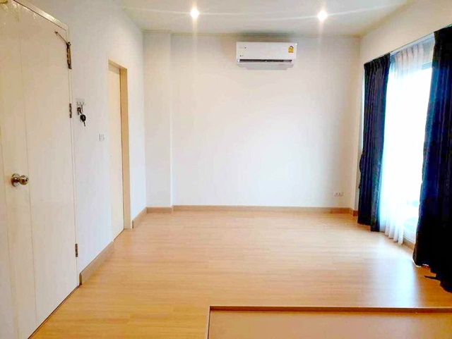 ประกาศฟรี! ซื้อ-ขาย-เช่า คอนโด บ้าน ทาวน์โฮม ที่ดิน และพื้นที่เชิงพาณิชย์ทั่วประเทศไทย ทุกทำเล ทุกงบประมาณ ไม่มีค่าใช้จ่าย ลงง่าย ขายไว เข้าถึงผู้ซื้อโดยตรง 5 171942pic4.jpg