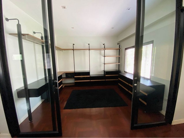 ประกาศฟรี! ซื้อ-ขาย-เช่า คอนโด บ้าน ทาวน์โฮม ที่ดิน และพื้นที่เชิงพาณิชย์ทั่วประเทศไทย ทุกทำเล ทุกงบประมาณ ไม่มีค่าใช้จ่าย ลงง่าย ขายไว เข้าถึงผู้ซื้อโดยตรง 3 277011pic2.jpg