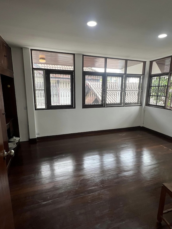 ประกาศฟรี! ซื้อ-ขาย-เช่า คอนโด บ้าน ทาวน์โฮม ที่ดิน และพื้นที่เชิงพาณิชย์ทั่วประเทศไทย ทุกทำเล ทุกงบประมาณ ไม่มีค่าใช้จ่าย ลงง่าย ขายไว เข้าถึงผู้ซื้อโดยตรง 4 277031pic3.jpg