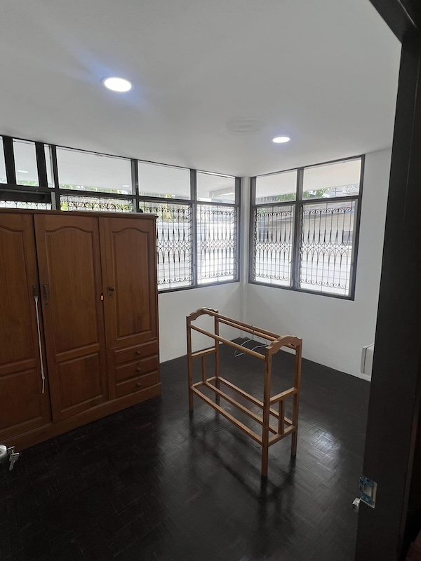 ประกาศฟรี! ซื้อ-ขาย-เช่า คอนโด บ้าน ทาวน์โฮม ที่ดิน และพื้นที่เชิงพาณิชย์ทั่วประเทศไทย ทุกทำเล ทุกงบประมาณ ไม่มีค่าใช้จ่าย ลงง่าย ขายไว เข้าถึงผู้ซื้อโดยตรง 5 277031pic4.jpg