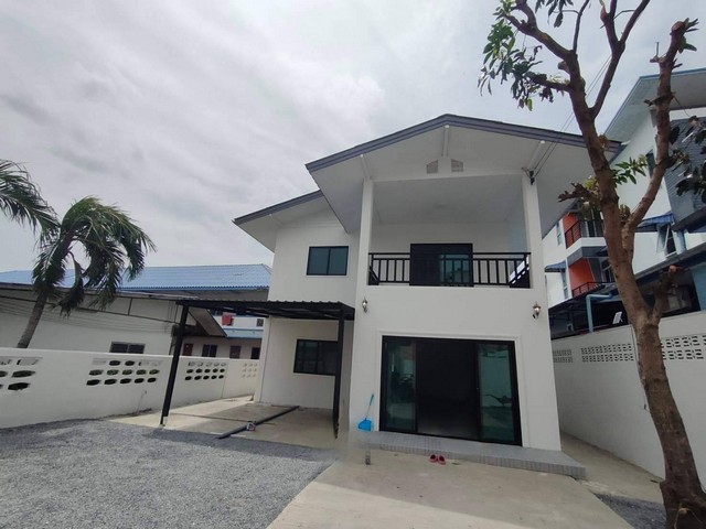 ประกาศฟรี! ซื้อ-ขาย-เช่า คอนโด บ้าน ทาวน์โฮม ที่ดิน และพื้นที่เชิงพาณิชย์ทั่วประเทศไทย ทุกทำเล ทุกงบประมาณ ไม่มีค่าใช้จ่าย ลงง่าย ขายไว เข้าถึงผู้ซื้อโดยตรง 2 277175pic1.jpg