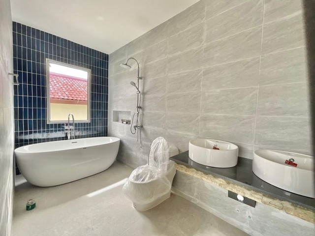 ประกาศฟรี! ซื้อ-ขาย-เช่า คอนโด บ้าน ทาวน์โฮม ที่ดิน และพื้นที่เชิงพาณิชย์ทั่วประเทศไทย ทุกทำเล ทุกงบประมาณ ไม่มีค่าใช้จ่าย ลงง่าย ขายไว เข้าถึงผู้ซื้อโดยตรง 5 172263pic4.jpg