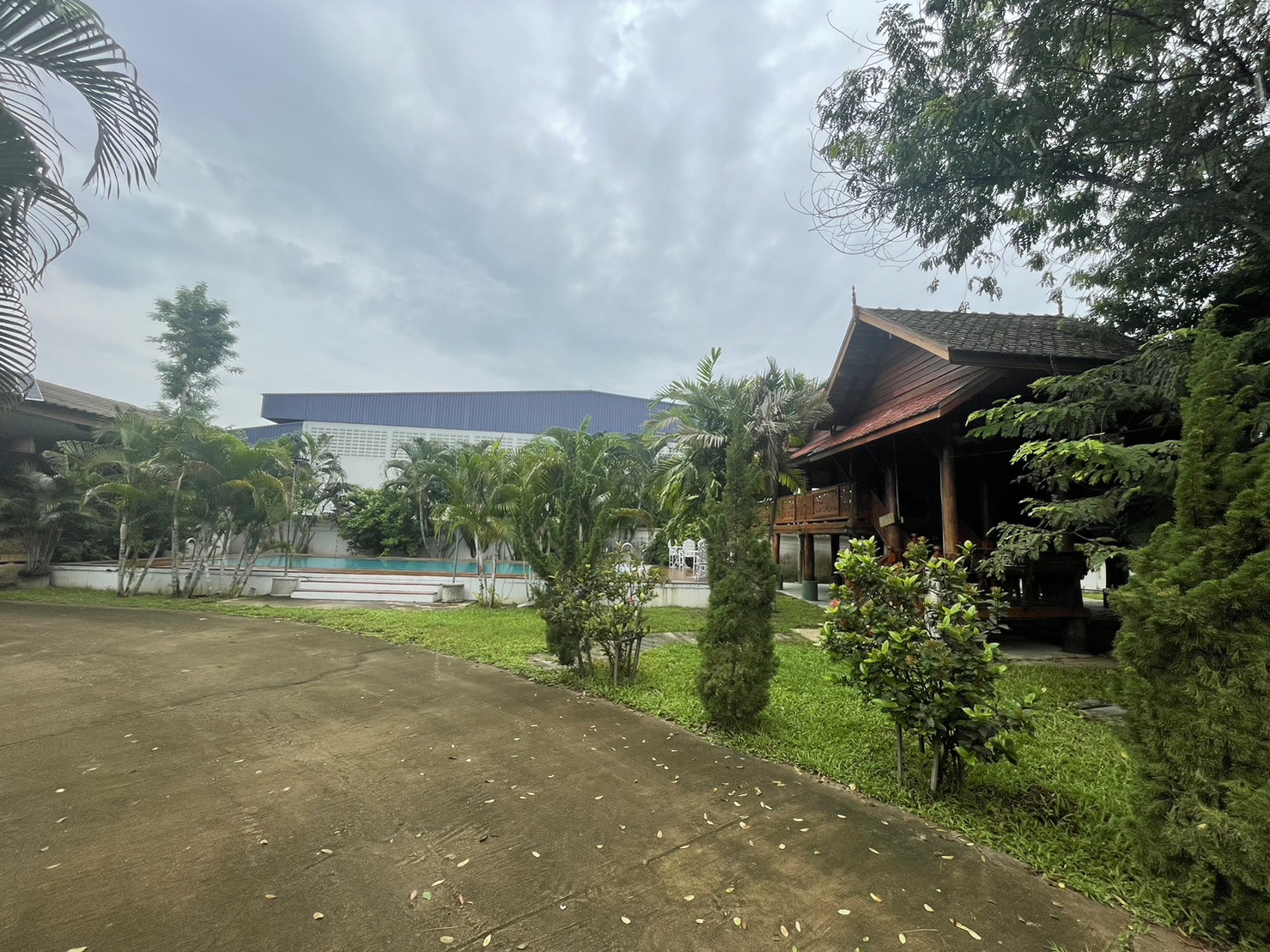 ประกาศฟรี! ซื้อ-ขาย-เช่า คอนโด บ้าน ทาวน์โฮม ที่ดิน และพื้นที่เชิงพาณิชย์ทั่วประเทศไทย ทุกทำเล ทุกงบประมาณ ไม่มีค่าใช้จ่าย ลงง่าย ขายไว เข้าถึงผู้ซื้อโดยตรง 5 476156pic4.jpg