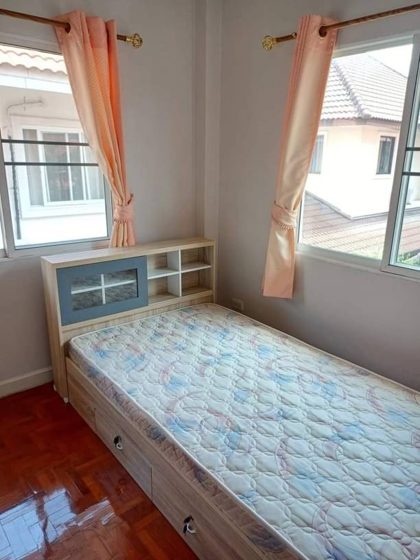 ประกาศฟรี! ซื้อ-ขาย-เช่า คอนโด บ้าน ทาวน์โฮม ที่ดิน และพื้นที่เชิงพาณิชย์ทั่วประเทศไทย ทุกทำเล ทุกงบประมาณ ไม่มีค่าใช้จ่าย ลงง่าย ขายไว เข้าถึงผู้ซื้อโดยตรง 5 172479pic4.jpg