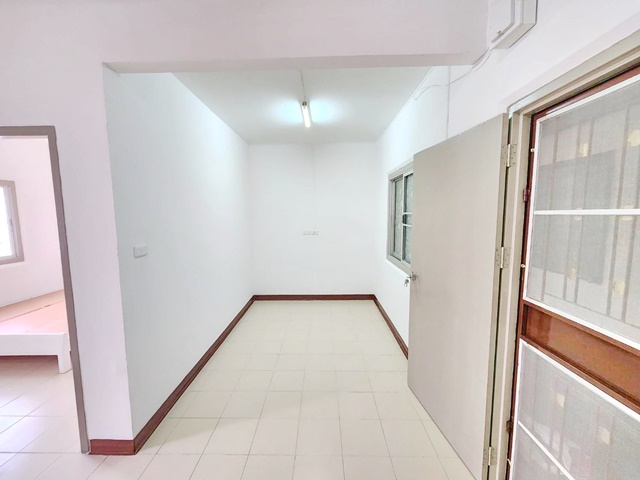 ประกาศฟรี! ซื้อ-ขาย-เช่า คอนโด บ้าน ทาวน์โฮม ที่ดิน และพื้นที่เชิงพาณิชย์ทั่วประเทศไทย ทุกทำเล ทุกงบประมาณ ไม่มีค่าใช้จ่าย ลงง่าย ขายไว เข้าถึงผู้ซื้อโดยตรง 4 22398pic3.jpg