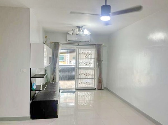 ประกาศฟรี! ซื้อ-ขาย-เช่า คอนโด บ้าน ทาวน์โฮม ที่ดิน และพื้นที่เชิงพาณิชย์ทั่วประเทศไทย ทุกทำเล ทุกงบประมาณ ไม่มีค่าใช้จ่าย ลงง่าย ขายไว เข้าถึงผู้ซื้อโดยตรง 4 22373pic3.jpg