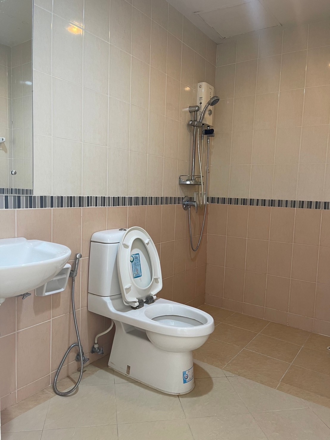 ประกาศฟรี! ซื้อ-ขาย-เช่า คอนโด บ้าน ทาวน์โฮม ที่ดิน และพื้นที่เชิงพาณิชย์ทั่วประเทศไทย ทุกทำเล ทุกงบประมาณ ไม่มีค่าใช้จ่าย ลงง่าย ขายไว เข้าถึงผู้ซื้อโดยตรง 14 8.jpg