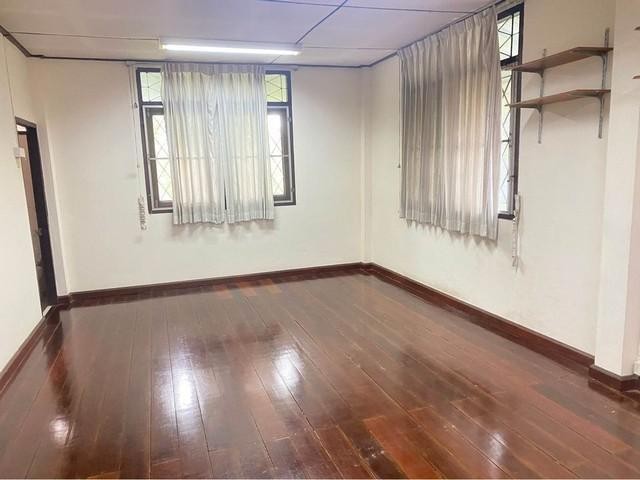 ประกาศฟรี! ซื้อ-ขาย-เช่า คอนโด บ้าน ทาวน์โฮม ที่ดิน และพื้นที่เชิงพาณิชย์ทั่วประเทศไทย ทุกทำเล ทุกงบประมาณ ไม่มีค่าใช้จ่าย ลงง่าย ขายไว เข้าถึงผู้ซื้อโดยตรง 3 172618pic2.jpg