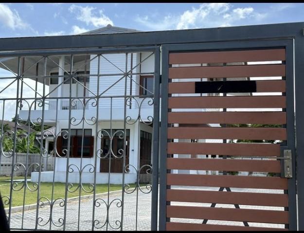 ประกาศฟรี! ซื้อ-ขาย-เช่า คอนโด บ้าน ทาวน์โฮม ที่ดิน และพื้นที่เชิงพาณิชย์ทั่วประเทศไทย ทุกทำเล ทุกงบประมาณ ไม่มีค่าใช้จ่าย ลงง่าย ขายไว เข้าถึงผู้ซื้อโดยตรง 4 476140pic3.jpg