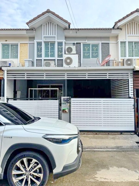 ประกาศฟรี! ซื้อ-ขาย-เช่า คอนโด บ้าน ทาวน์โฮม ที่ดิน และพื้นที่เชิงพาณิชย์ทั่วประเทศไทย ทุกทำเล ทุกงบประมาณ ไม่มีค่าใช้จ่าย ลงง่าย ขายไว เข้าถึงผู้ซื้อโดยตรง 3 172494pic2.jpg