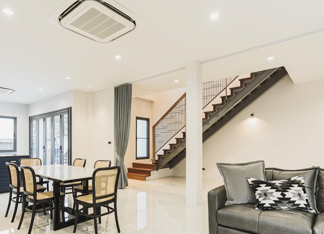 ประกาศฟรี! ซื้อ-ขาย-เช่า คอนโด บ้าน ทาวน์โฮม ที่ดิน และพื้นที่เชิงพาณิชย์ทั่วประเทศไทย ทุกทำเล ทุกงบประมาณ ไม่มีค่าใช้จ่าย ลงง่าย ขายไว เข้าถึงผู้ซื้อโดยตรง 5 276674pic4.jpg