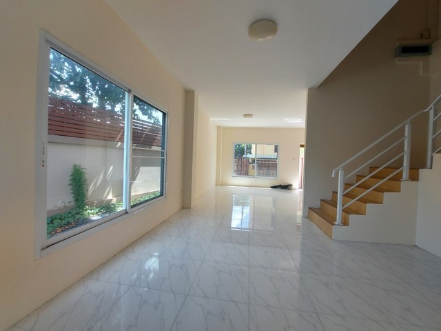 ประกาศฟรี! ซื้อ-ขาย-เช่า คอนโด บ้าน ทาวน์โฮม ที่ดิน และพื้นที่เชิงพาณิชย์ทั่วประเทศไทย ทุกทำเล ทุกงบประมาณ ไม่มีค่าใช้จ่าย ลงง่าย ขายไว เข้าถึงผู้ซื้อโดยตรง 4 476353pic3.jpg