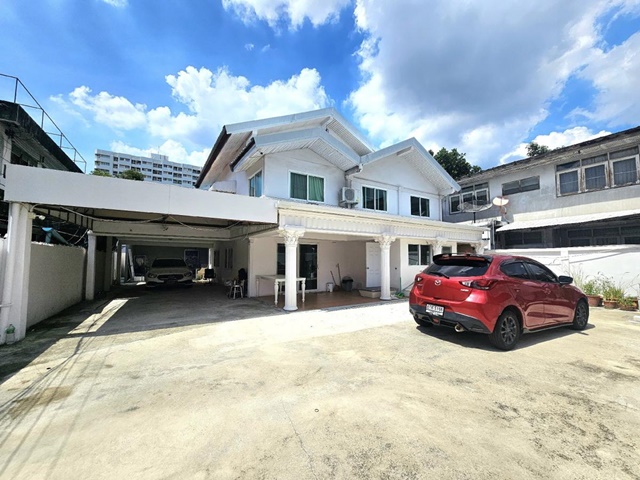 ประกาศฟรี! ซื้อ-ขาย-เช่า คอนโด บ้าน ทาวน์โฮม ที่ดิน และพื้นที่เชิงพาณิชย์ทั่วประเทศไทย ทุกทำเล ทุกงบประมาณ ไม่มีค่าใช้จ่าย ลงง่าย ขายไว เข้าถึงผู้ซื้อโดยตรง 2 22466pic1.jpg