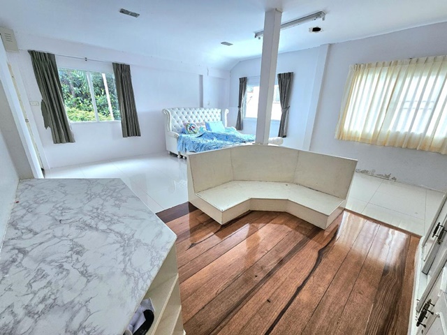 ประกาศฟรี! ซื้อ-ขาย-เช่า คอนโด บ้าน ทาวน์โฮม ที่ดิน และพื้นที่เชิงพาณิชย์ทั่วประเทศไทย ทุกทำเล ทุกงบประมาณ ไม่มีค่าใช้จ่าย ลงง่าย ขายไว เข้าถึงผู้ซื้อโดยตรง 4 172976pic3.jpg