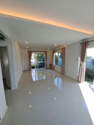 ประกาศฟรี! ซื้อ-ขาย-เช่า คอนโด บ้าน ทาวน์โฮม ที่ดิน และพื้นที่เชิงพาณิชย์ทั่วประเทศไทย ทุกทำเล ทุกงบประมาณ ไม่มีค่าใช้จ่าย ลงง่าย ขายไว เข้าถึงผู้ซื้อโดยตรง 5 173010pic4.jpg