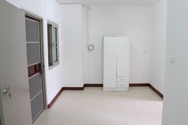 ประกาศฟรี! ซื้อ-ขาย-เช่า คอนโด บ้าน ทาวน์โฮม ที่ดิน และพื้นที่เชิงพาณิชย์ทั่วประเทศไทย ทุกทำเล ทุกงบประมาณ ไม่มีค่าใช้จ่าย ลงง่าย ขายไว เข้าถึงผู้ซื้อโดยตรง 3 172552pic2.jpg