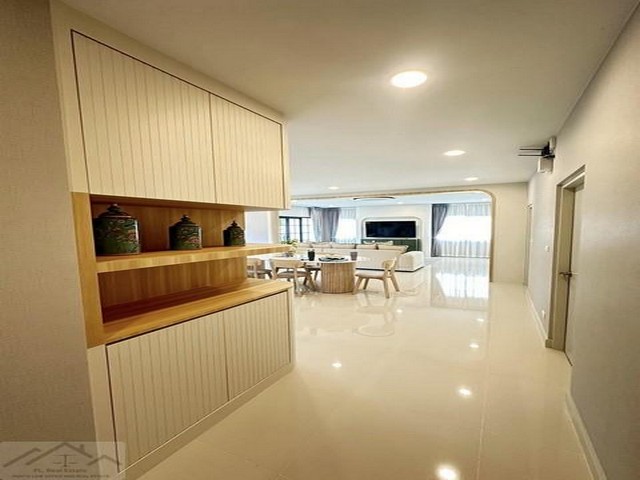 ประกาศฟรี! ซื้อ-ขาย-เช่า คอนโด บ้าน ทาวน์โฮม ที่ดิน และพื้นที่เชิงพาณิชย์ทั่วประเทศไทย ทุกทำเล ทุกงบประมาณ ไม่มีค่าใช้จ่าย ลงง่าย ขายไว เข้าถึงผู้ซื้อโดยตรง 4 277169pic3.jpg