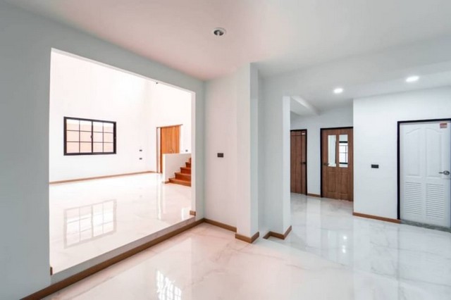 ประกาศฟรี! ซื้อ-ขาย-เช่า คอนโด บ้าน ทาวน์โฮม ที่ดิน และพื้นที่เชิงพาณิชย์ทั่วประเทศไทย ทุกทำเล ทุกงบประมาณ ไม่มีค่าใช้จ่าย ลงง่าย ขายไว เข้าถึงผู้ซื้อโดยตรง 4 476555pic3.jpg