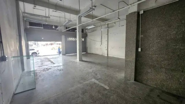 ประกาศฟรี! ซื้อ-ขาย-เช่า คอนโด บ้าน ทาวน์โฮม ที่ดิน และพื้นที่เชิงพาณิชย์ทั่วประเทศไทย ทุกทำเล ทุกงบประมาณ ไม่มีค่าใช้จ่าย ลงง่าย ขายไว เข้าถึงผู้ซื้อโดยตรง 5 476525pic4.jpg