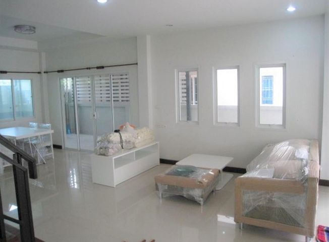 ประกาศฟรี! ซื้อ-ขาย-เช่า คอนโด บ้าน ทาวน์โฮม ที่ดิน และพื้นที่เชิงพาณิชย์ทั่วประเทศไทย ทุกทำเล ทุกงบประมาณ ไม่มีค่าใช้จ่าย ลงง่าย ขายไว เข้าถึงผู้ซื้อโดยตรง 3 277614pic2.jpg