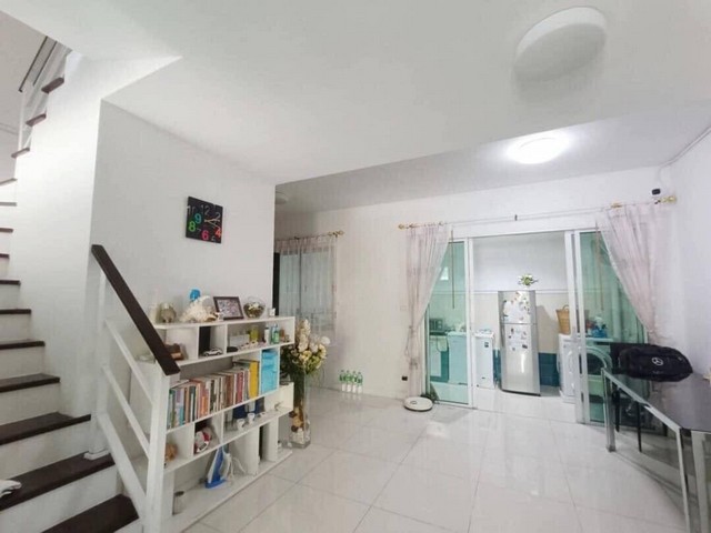 ประกาศฟรี! ซื้อ-ขาย-เช่า คอนโด บ้าน ทาวน์โฮม ที่ดิน และพื้นที่เชิงพาณิชย์ทั่วประเทศไทย ทุกทำเล ทุกงบประมาณ ไม่มีค่าใช้จ่าย ลงง่าย ขายไว เข้าถึงผู้ซื้อโดยตรง 5 476682pic4.jpg